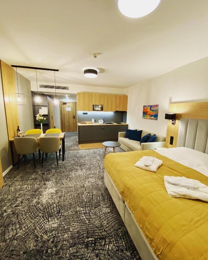 LuxapartmanBešeňová Buitenkant foto